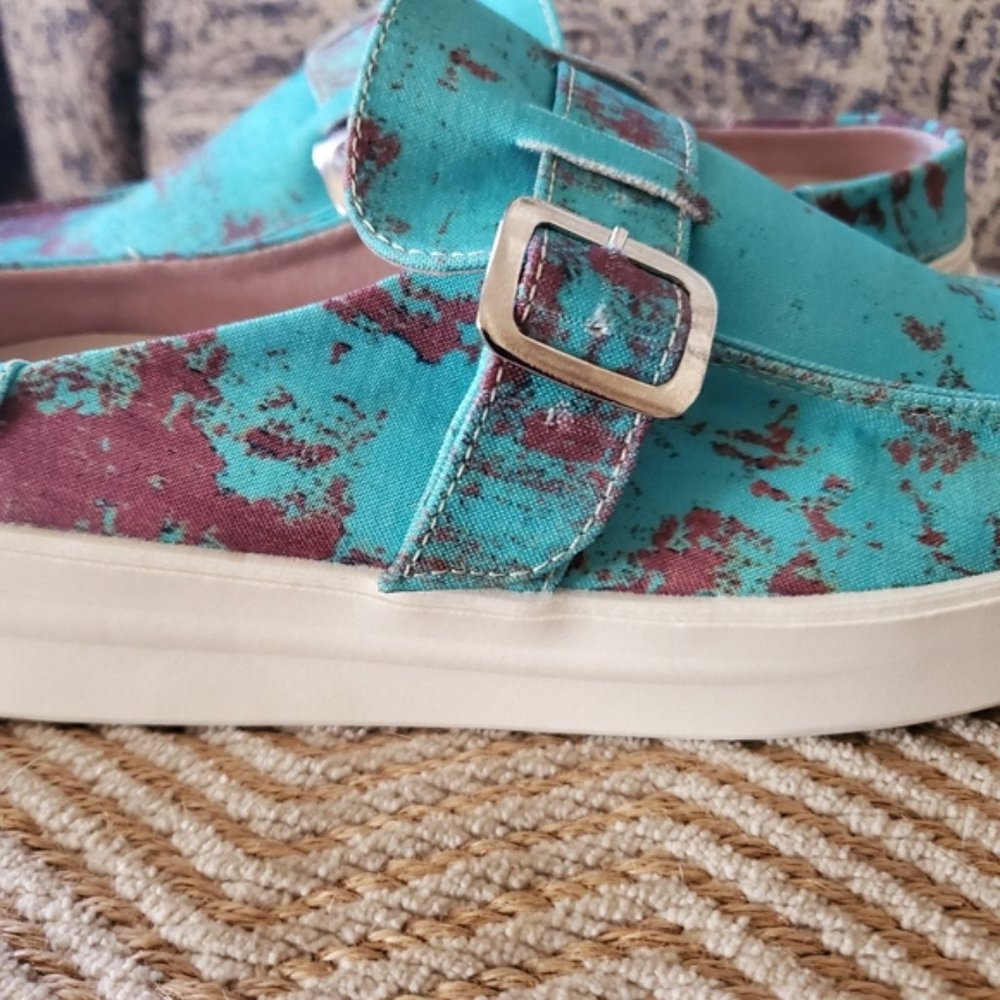 Rusted Turquoise Slides - Picture 2 of 4